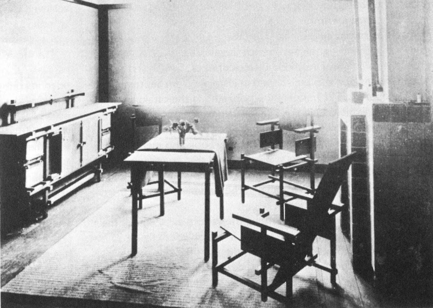Rietveld, set of furniture for model apartment, Spangen, Rotterdam, 1920. Reproduced in De Stijl: The Formative Years catalogue