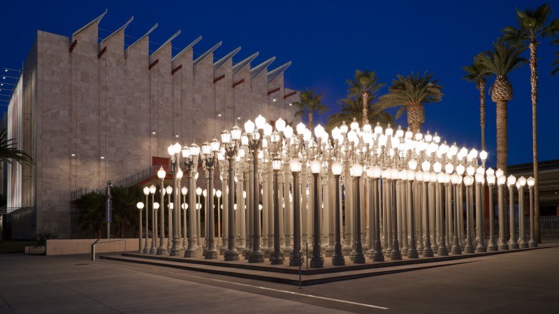 Image credit: Chris Burden, Urban Light, 2008, Los Angeles County Museum of Art, Urban Light is made possible by Willow Bay and Bob lger, and is open 24 hours a day thanks to their generosity. Special thanks to the Brandon-Gordon family for their founding support of the 2008 installation, © Chris Burden/licensed by The Chris Burden Estate and Artists Rights Society (ARS), New York, photo © Museum Associates/LACMA