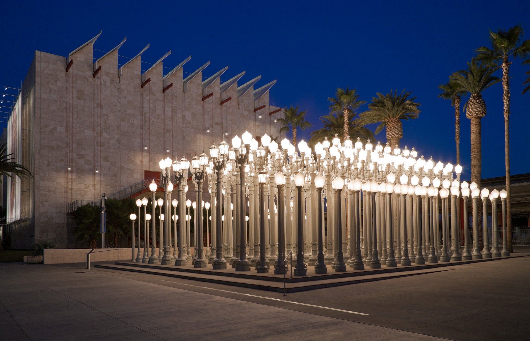 Chris Burden's Urban Light