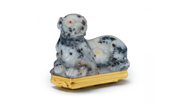 Snuffbox in the shape of a dog, c. 1740-1750, Los Angeles County Museum of Art, gift of The Rosalinde and Arthur Gilbert Foundation and the 2022 Decorative Arts and Design Acquisitions Committee (DA²), photo © Museum Associates/LACMA