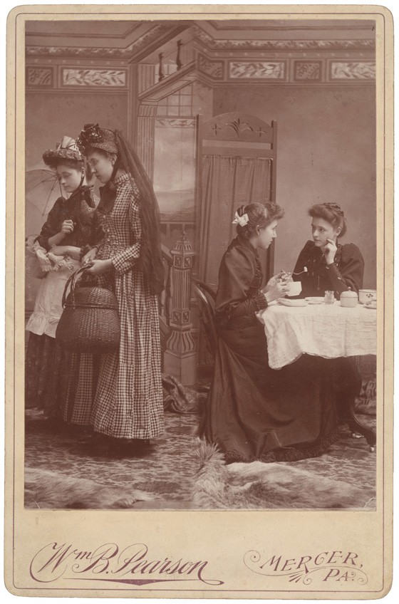 Two groups of the same two women, 1893
